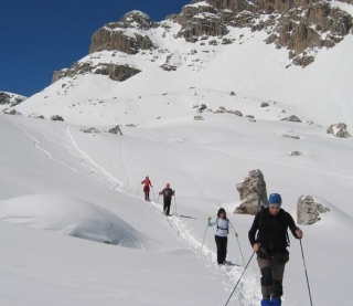  Raquetas de nieve y esquí de montaña
